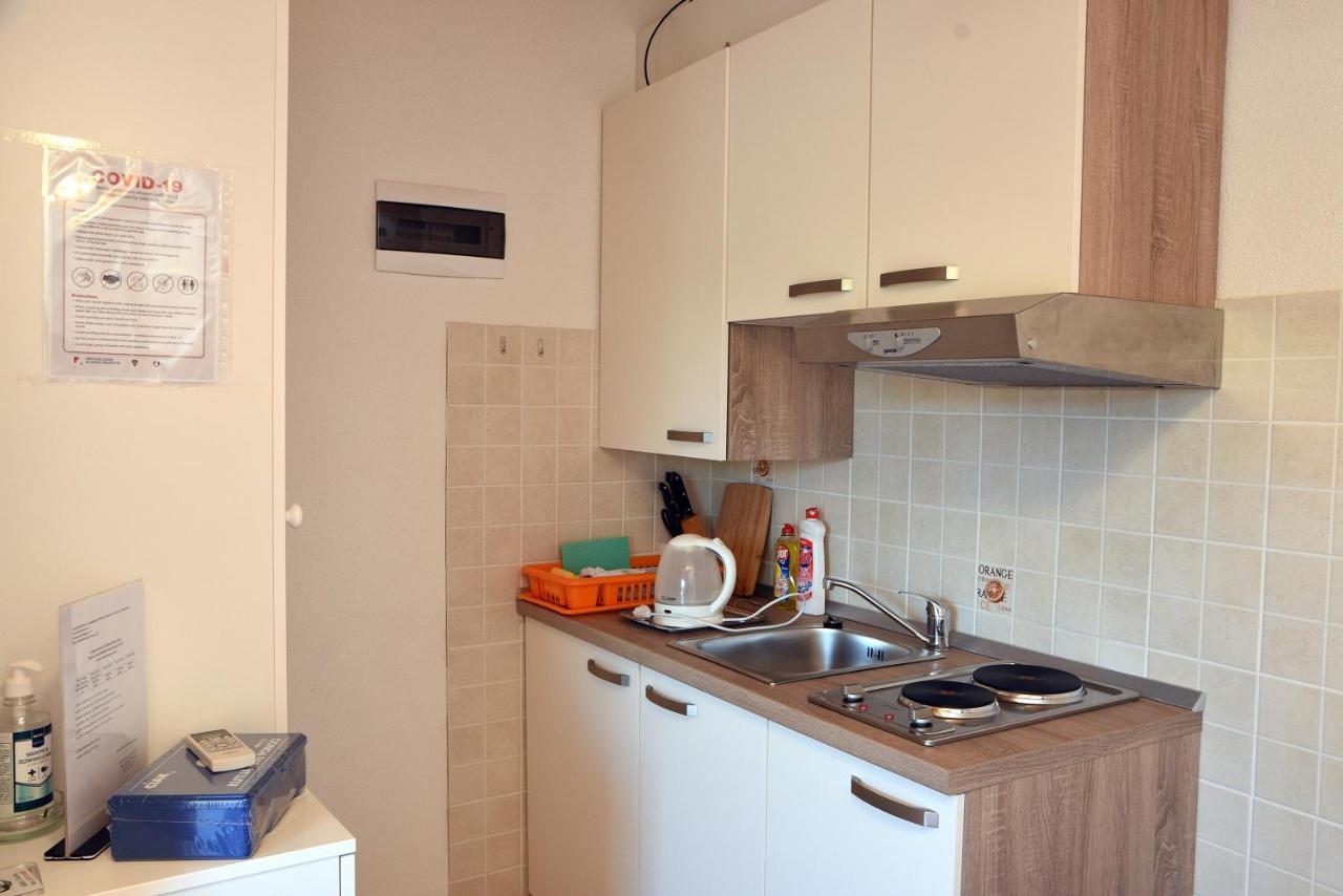 Apartment Anamarija Valun Ngoại thất bức ảnh