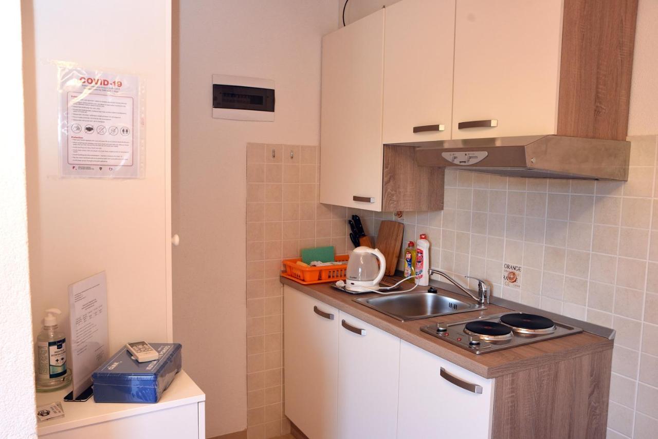 Apartment Anamarija Valun Ngoại thất bức ảnh