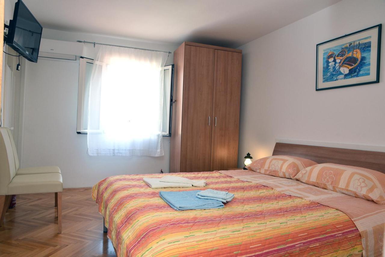 Apartment Anamarija Valun Ngoại thất bức ảnh